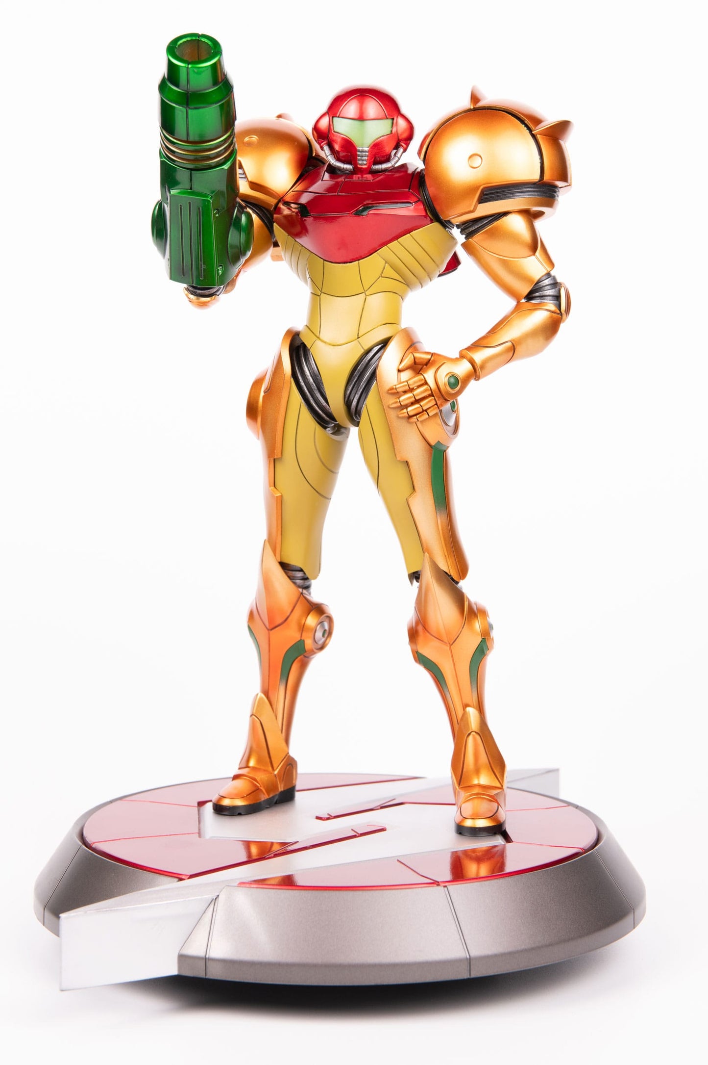 Metroid - Samus Varia Suit Statue