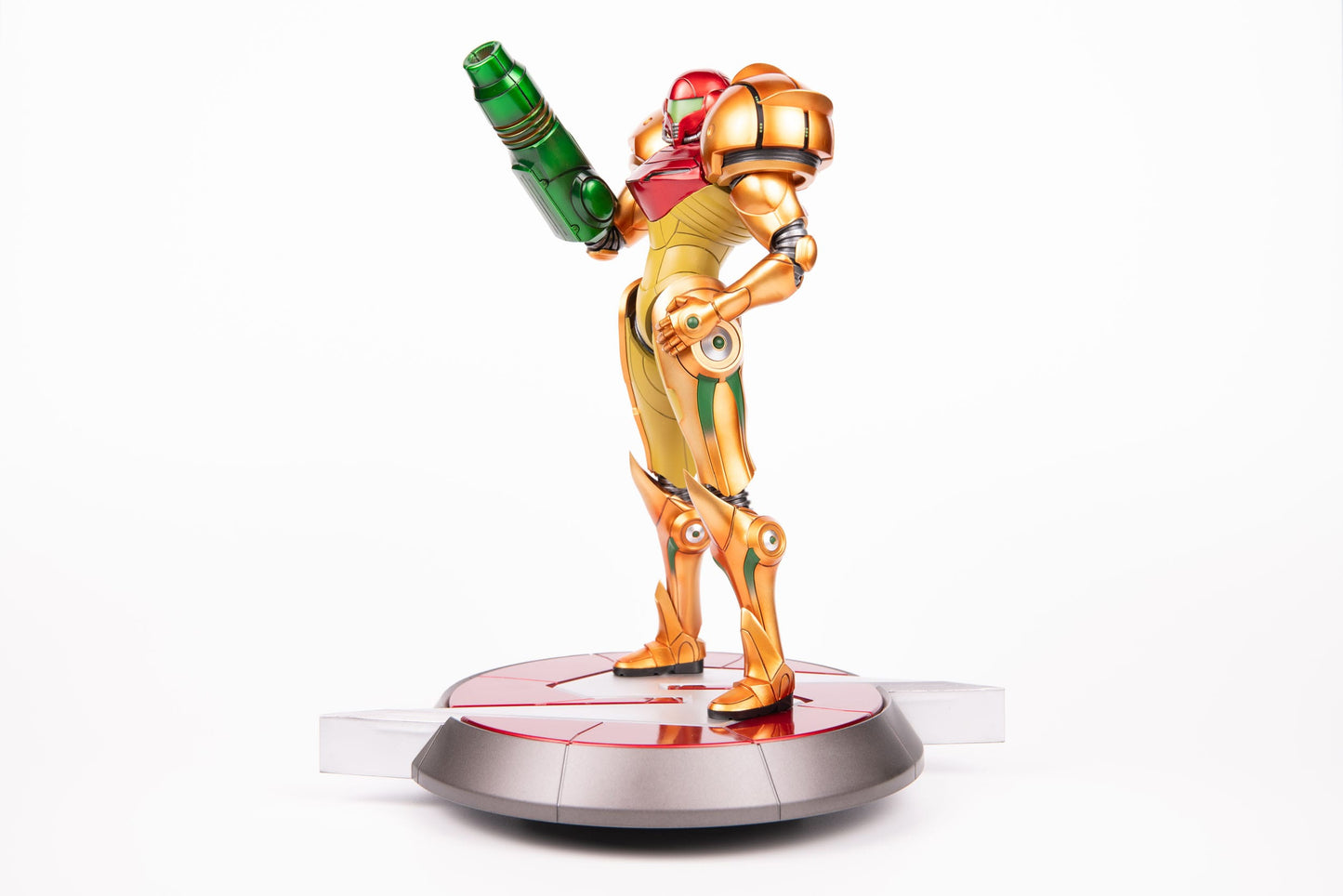 Metroid - Samus Varia Suit Statue