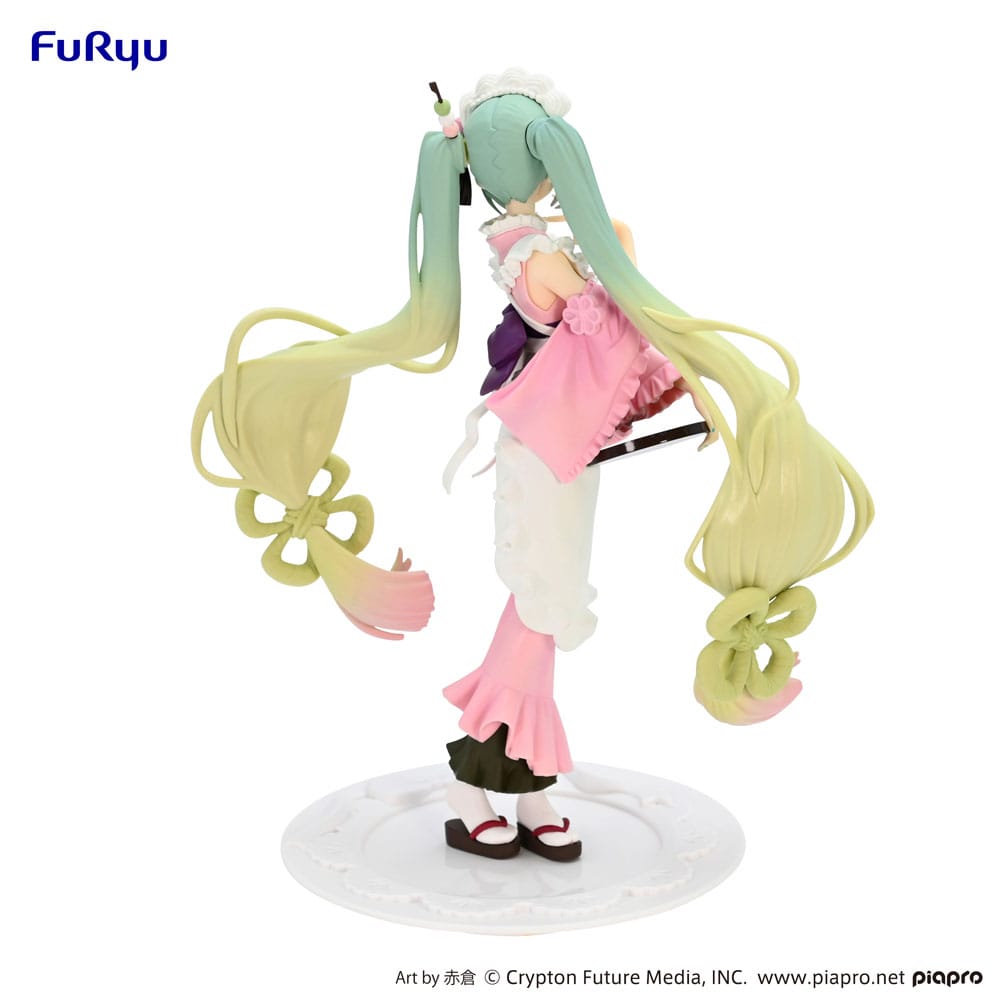 Hatsune Miku Figure Matcha Tea Parfait