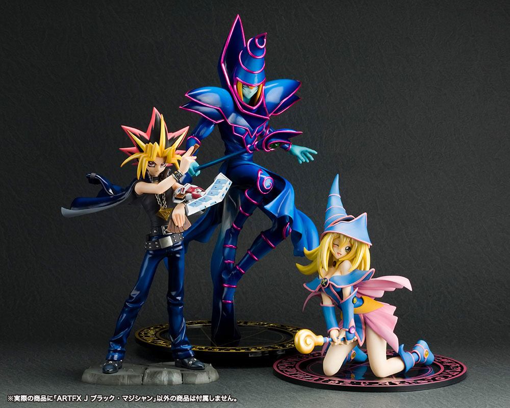 Yu-Gi-Oh! - ARTFXJ Scale 1/7 Dark Magician Statue