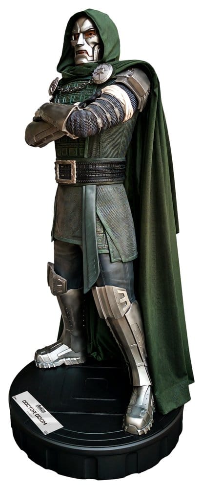 Marvel Avengers: Doomsday Life-Size Statue DOCTOR DOOM - 3