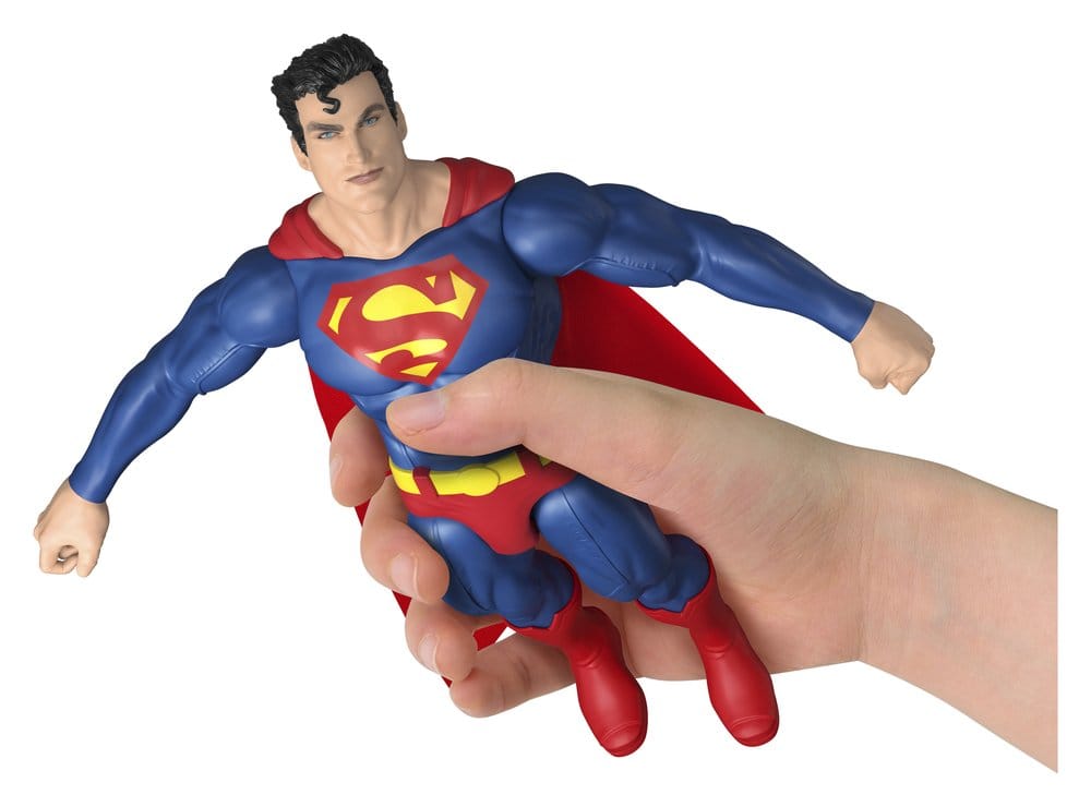 DC Universe Action Figure SUPERMAN - 3