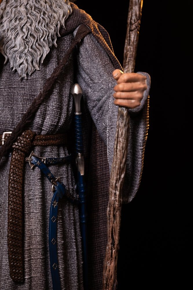 Lord of the Rings Life-Size Statue GANDALF - 3