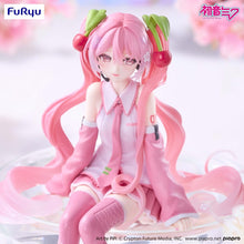 Hatsune Miku Noodle Stopper Figure SAKURA MIKU 2026 SMILE VER. - 4