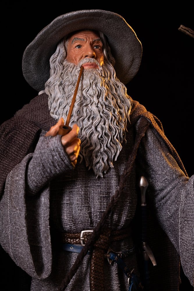 Lord of the Rings Life-Size Statue GANDALF - 4