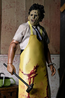 Texas Chainsaw Massacre Clothed Action Figure LEATHERFACE - 4