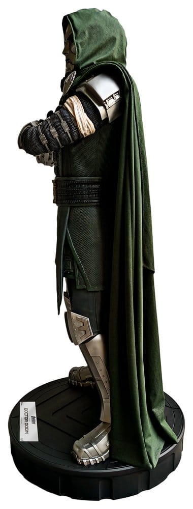 Marvel Avengers: Doomsday Life-Size Statue DOCTOR DOOM - 6
