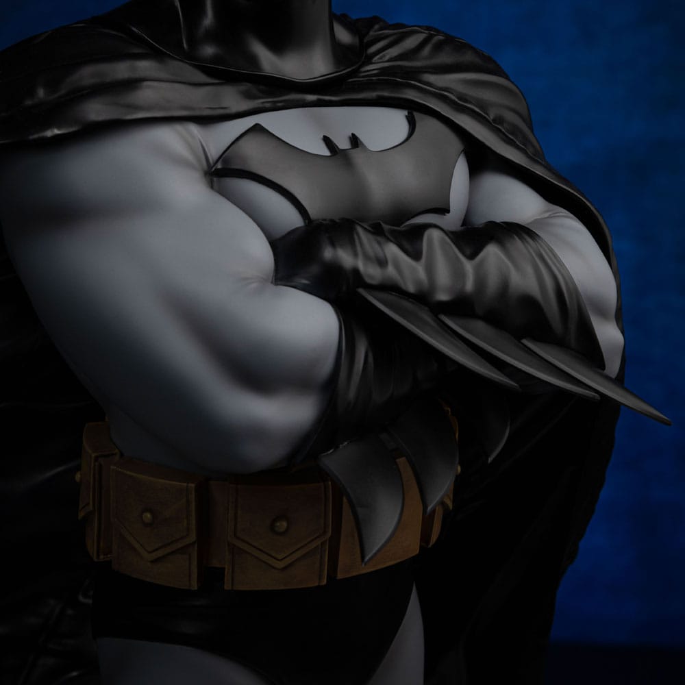 DC Comics Legacy Replica Statue 1/4 BATMAN DC TRINITY - 8