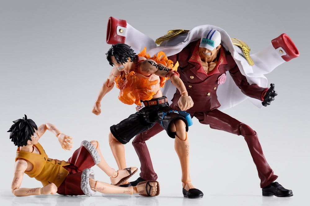 One Piece S.H.Figuarts Action Figure SAKAZUKI (AKAINU) -MARINEFORD - 10