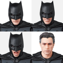 Zack Snyder's Justice League MAFEX Action Figure BATMAN (RE-RUN) - 10