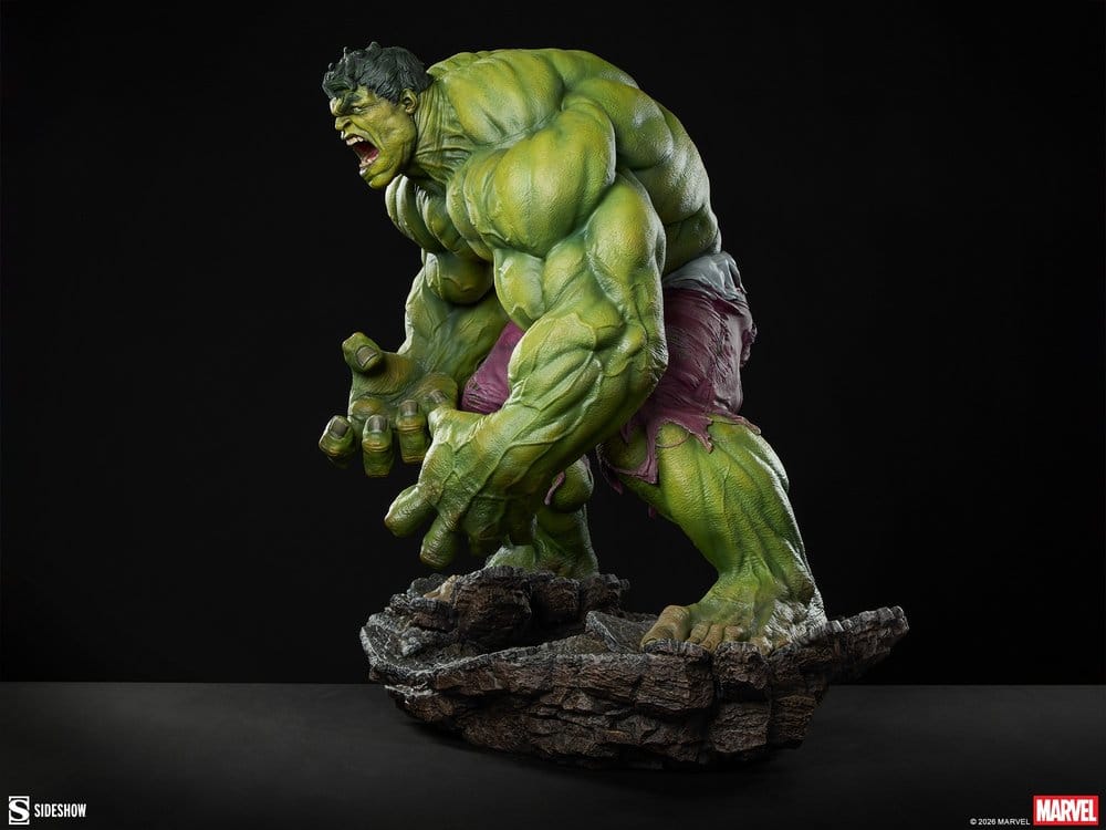 Marvel Premium Format Figure Hulk - 10