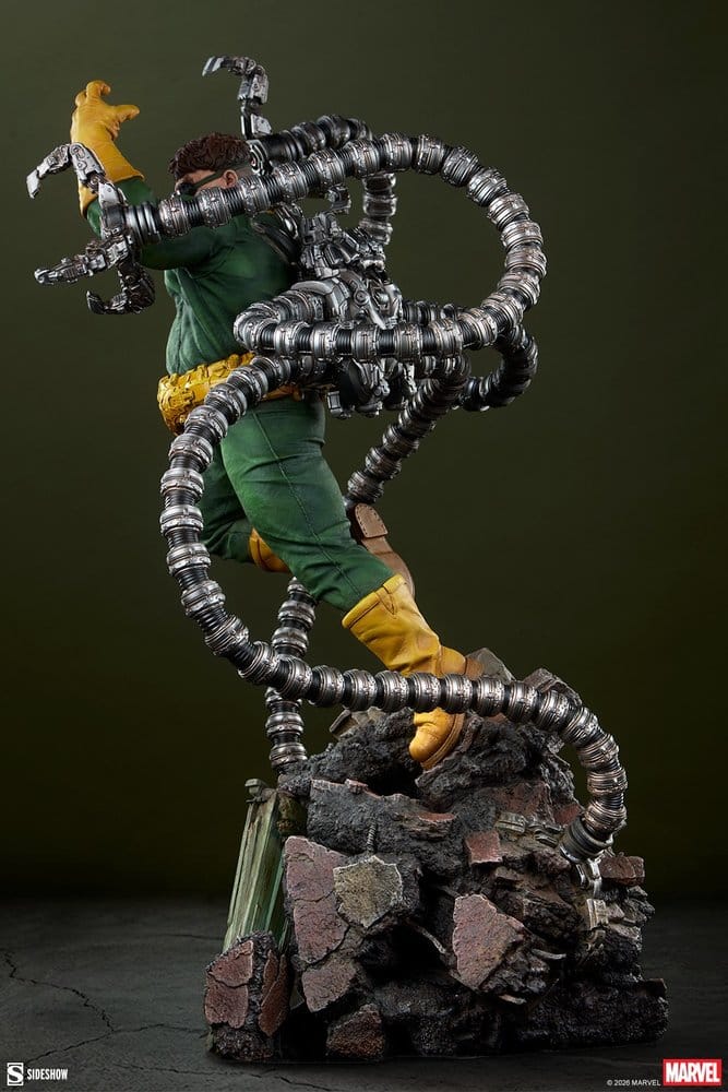 Marvel Premium Format Figure Doctor Octopus - 10