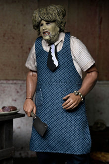 Texas Chainsaw Massacre Clothed Action Figure LEATHERFACE WITH OLD LADY MASK - 11