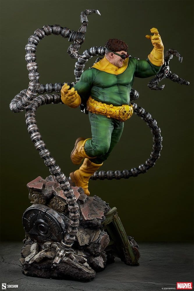 Marvel Premium Format Figure Doctor Octopus - 12