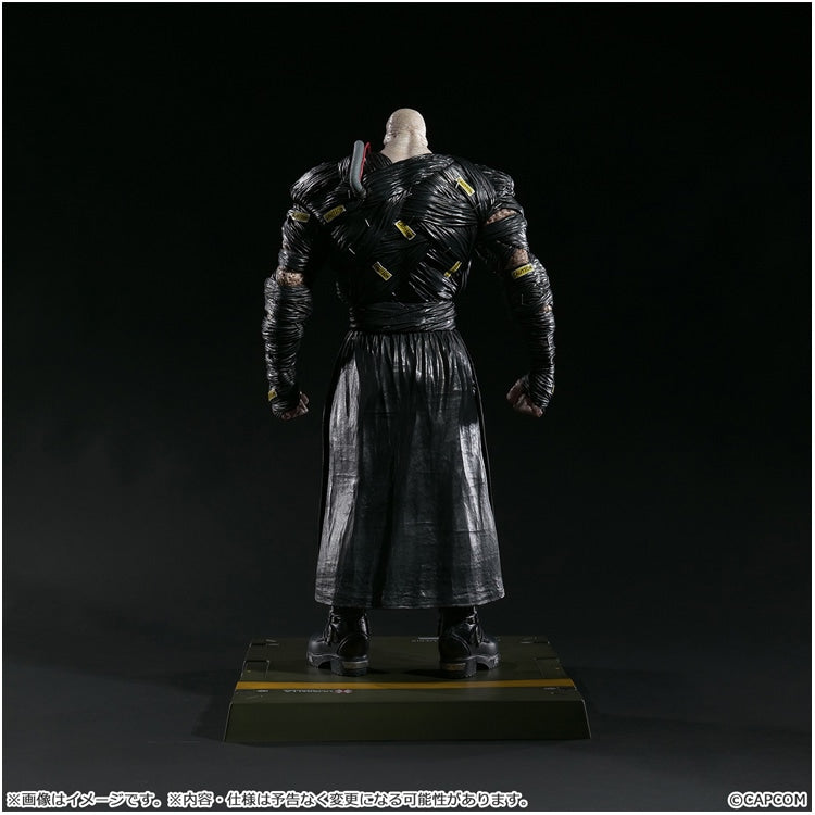 Resident Evil Creator's Model 1:6 scale Statue NEMESIS