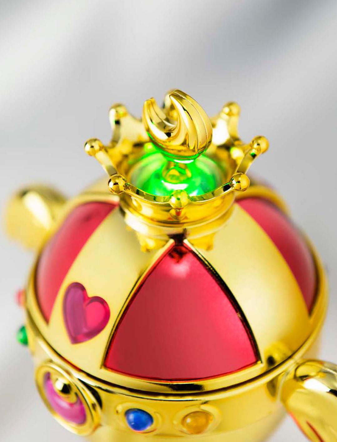 Sailor Moon - Rainbow Moon Chalice Proplica