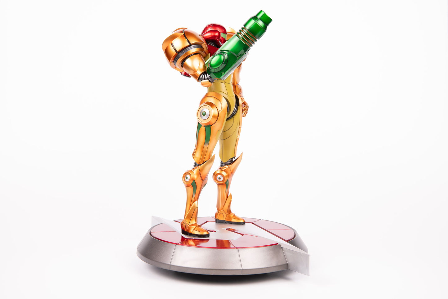 Metroid - Samus Varia Suit Statue