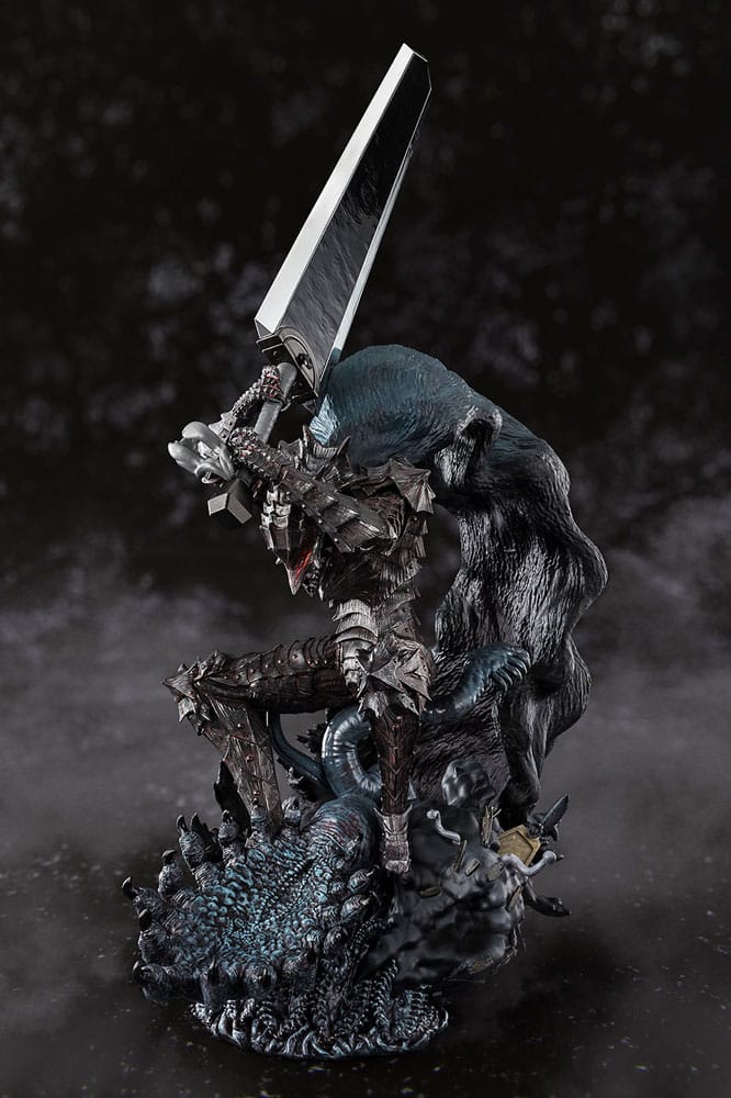 Berserk FiguartsZero Metallic Touch Statue GUTS BERSERKER ARMOR