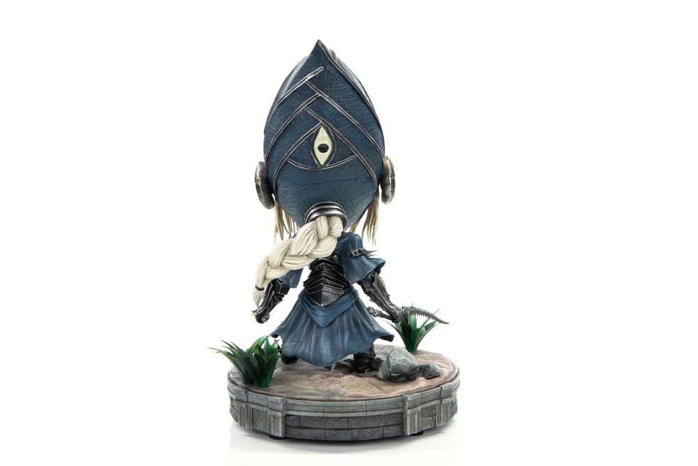 Dark Souls SD Statue LORD'S BLADE CIARAN 23 cm