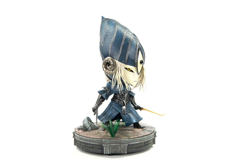Dark Souls SD Statue LORD'S BLADE CIARAN 23 cm