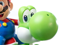 Super Mario &amp; Yoshi Statue