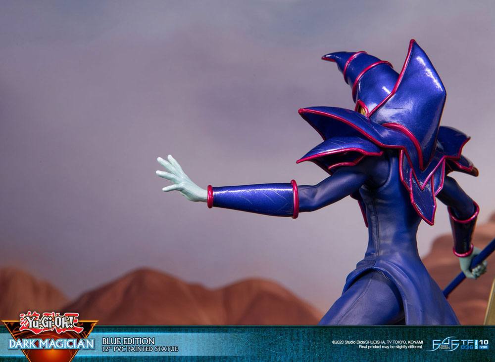 Yu-Gi-Oh! F4F Statue DARK MAGICIAN Blue / Purple