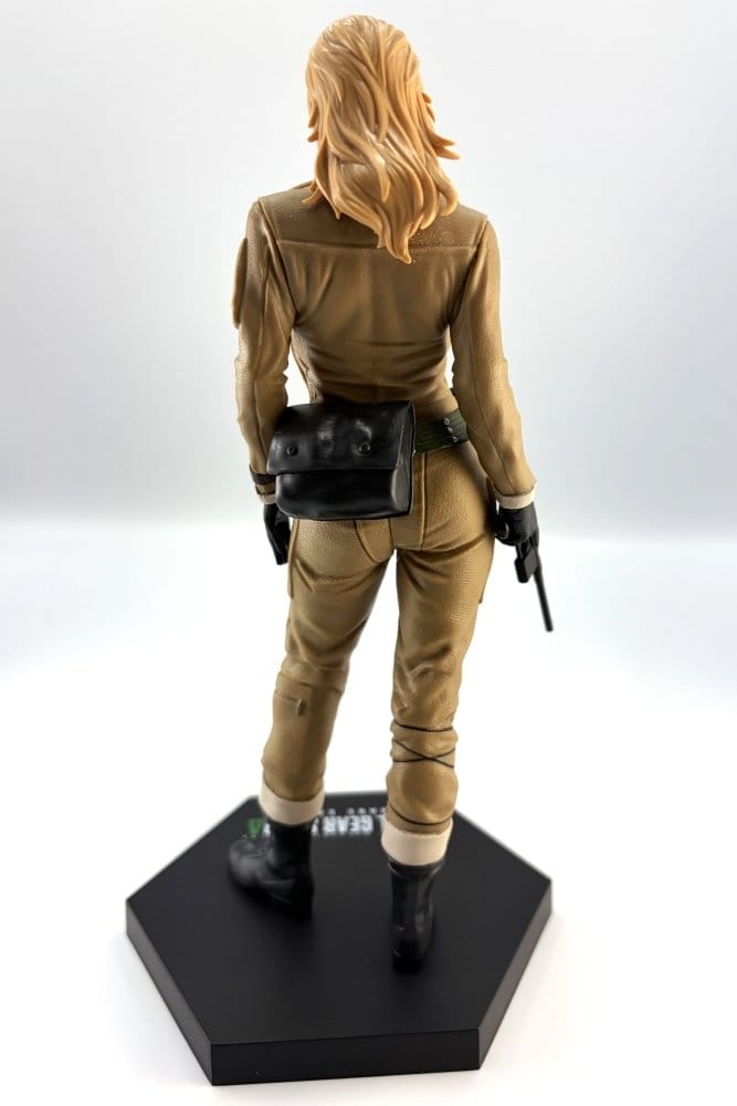 Metal Gear Solid Snake Eater Figure EVA