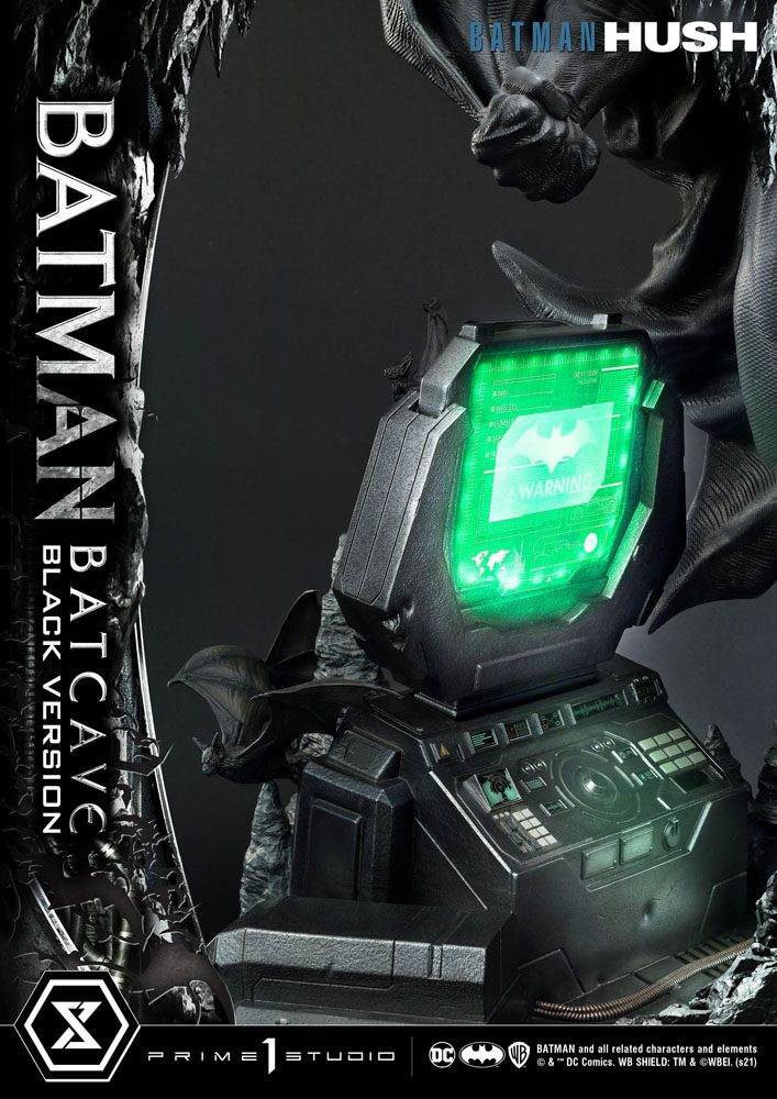 Batman Hush Batcave Black Version