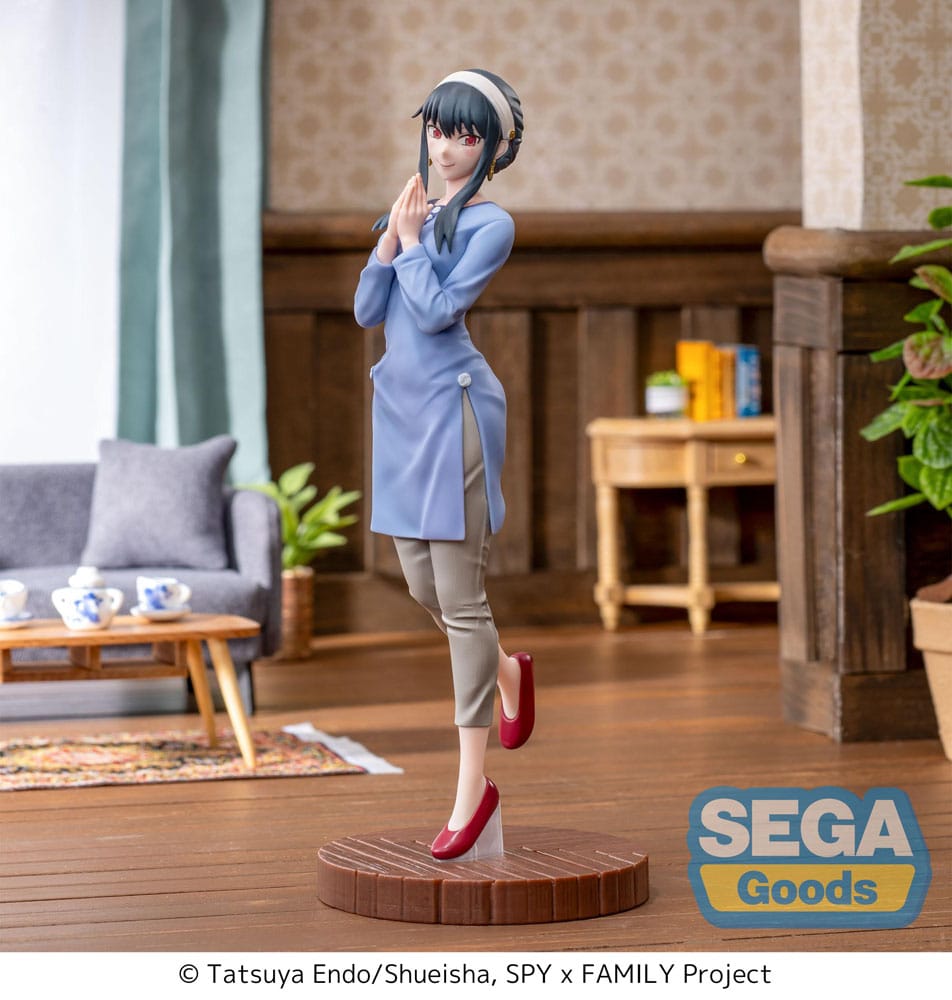 Spy x Family Luminasta Figure YOR FORGER Casual