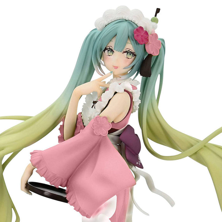 Hatsune Miku Figure Matcha Tea Parfait